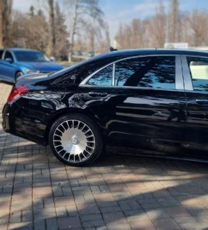 Mercedes-Benz S Maybach